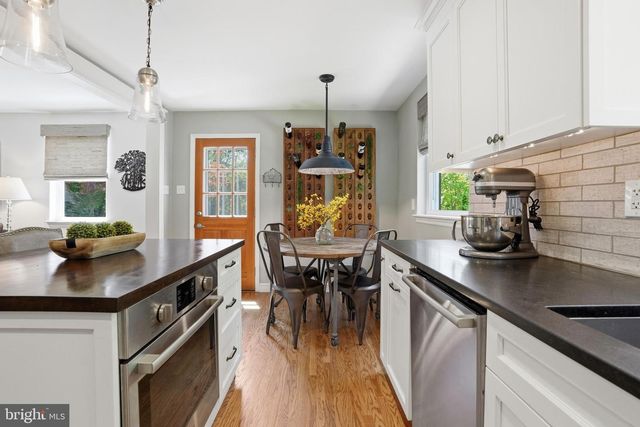 1006 HILL AVE, Langhorne, PA 19047