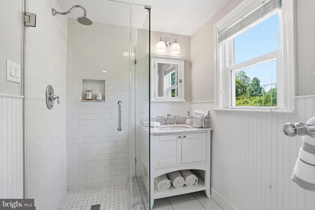 1006 HILL AVE, Langhorne, PA 19047