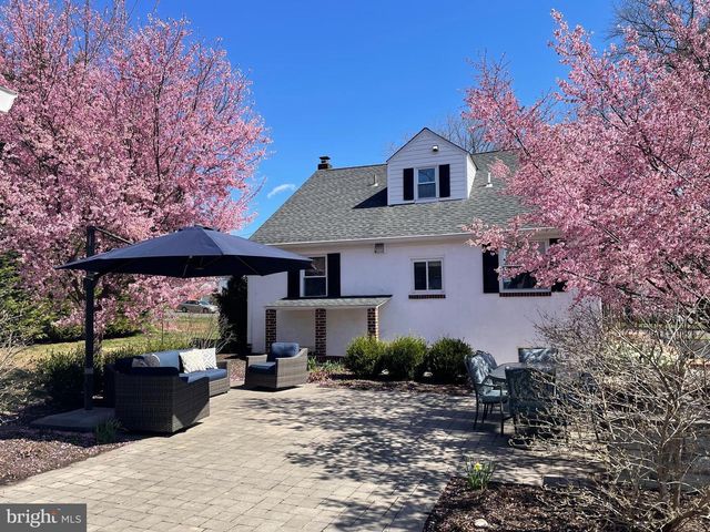 1006 HILL AVE, Langhorne, PA 19047