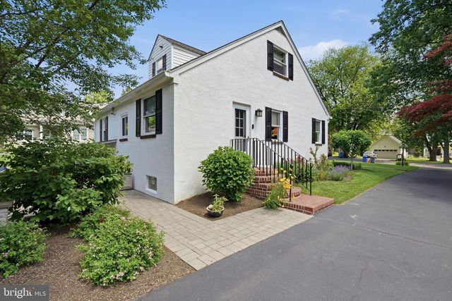1006 HILL AVE, Langhorne, PA 19047