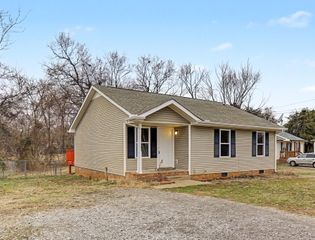 837 Princeton Cir, Clarksville, TN 37042