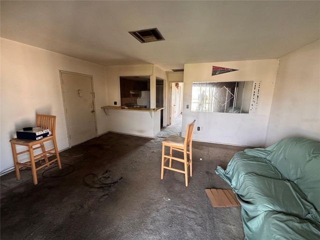 3840 N LAKE DRIVE 127, Tampa, FL 33614