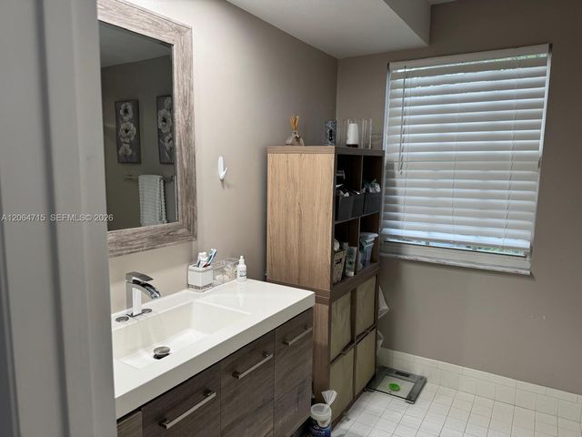 11008 Mainsail Drive, Cooper City, FL 33026