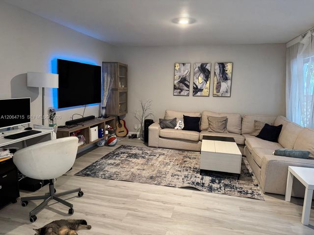 11008 Mainsail Drive, Cooper City, FL 33026