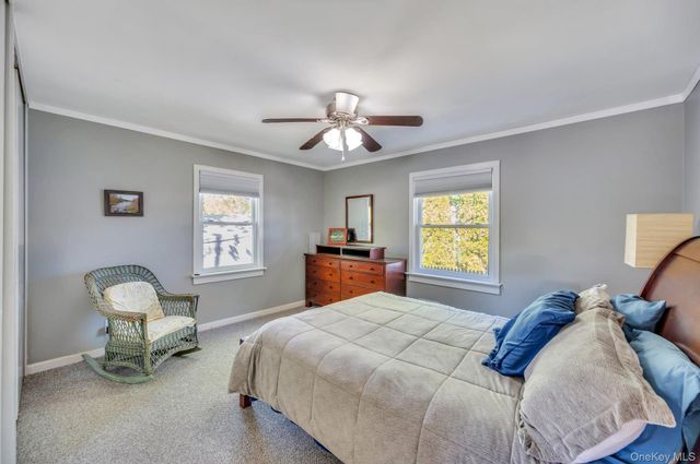 729 Ent Avenue, Westhampton, NY 11978
