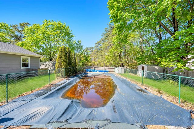 729 Ent Avenue, Westhampton, NY 11978