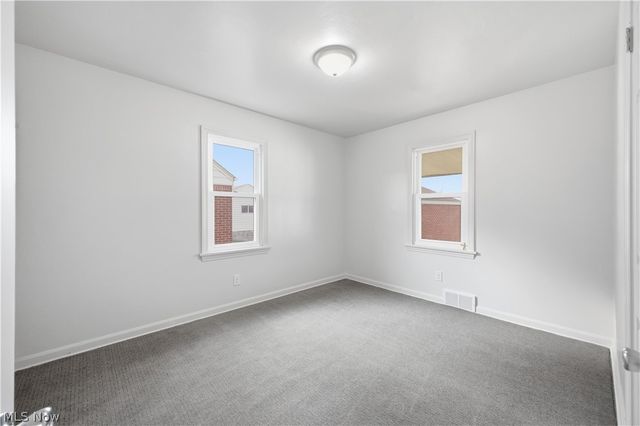 227 E Wilson Street, Struthers, OH 44471