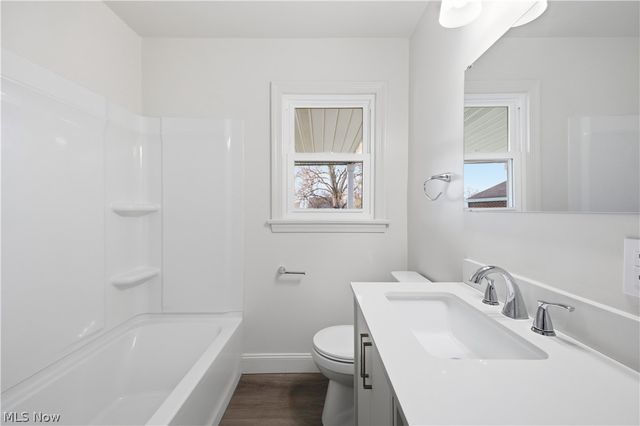 227 E Wilson Street, Struthers, OH 44471