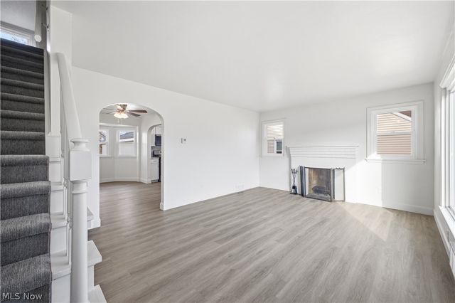 227 E Wilson Street, Struthers, OH 44471