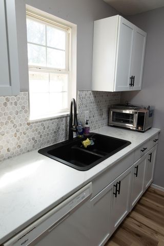 222 N Westport Avenue, Springfield, MO 65802