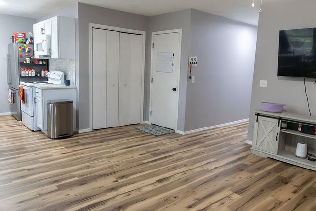 222 N Westport Avenue, Springfield, MO 65802