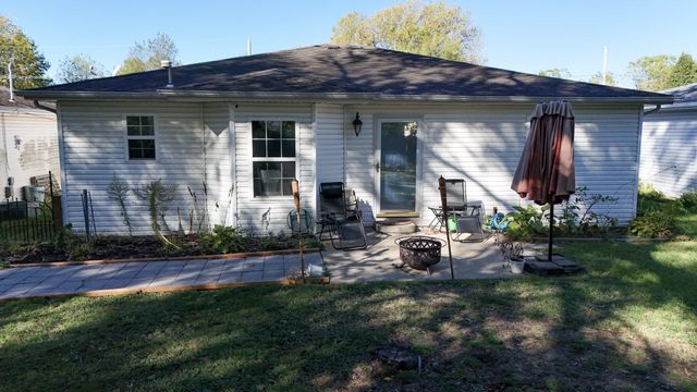 222 N Westport Avenue, Springfield, MO 65802