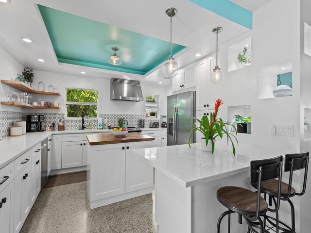 1711 NE 18TH Avenue, Fort Lauderdale, FL 33305