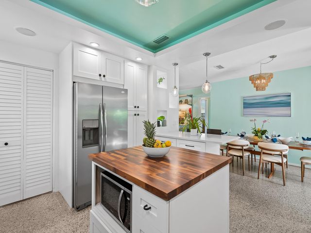 1711 NE 18TH Avenue, Fort Lauderdale, FL 33305