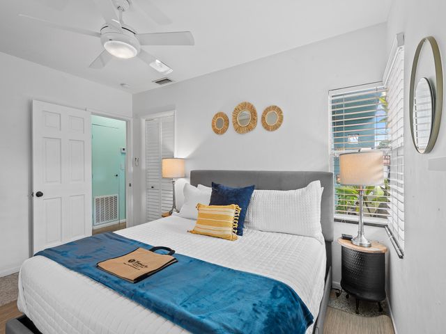 1711 NE 18TH Avenue, Fort Lauderdale, FL 33305