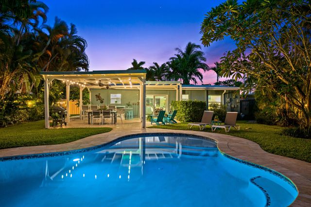 1711 NE 18TH Avenue, Fort Lauderdale, FL 33305