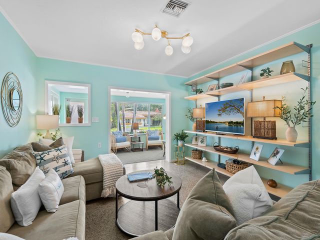 1711 NE 18TH Avenue, Fort Lauderdale, FL 33305