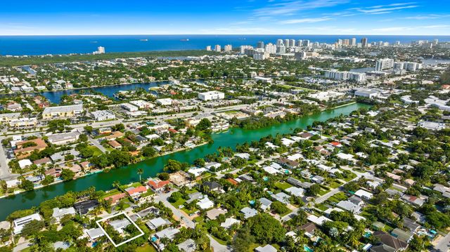 1711 NE 18TH Avenue, Fort Lauderdale, FL 33305