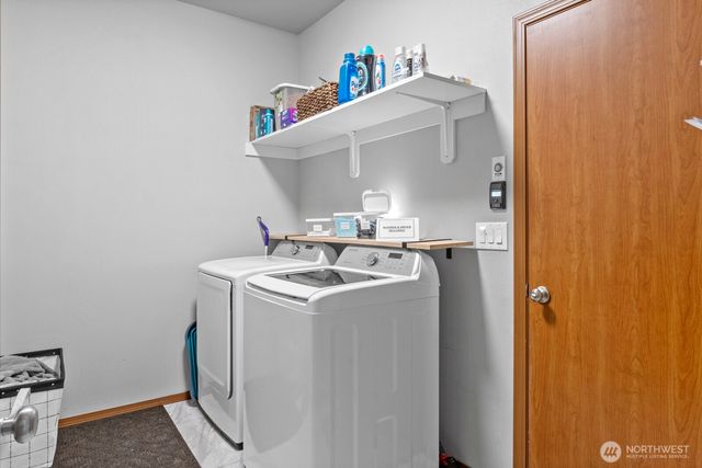 321 W H Street, Shelton, WA 98584