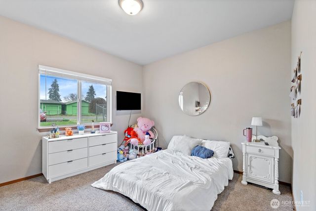 321 W H Street, Shelton, WA 98584