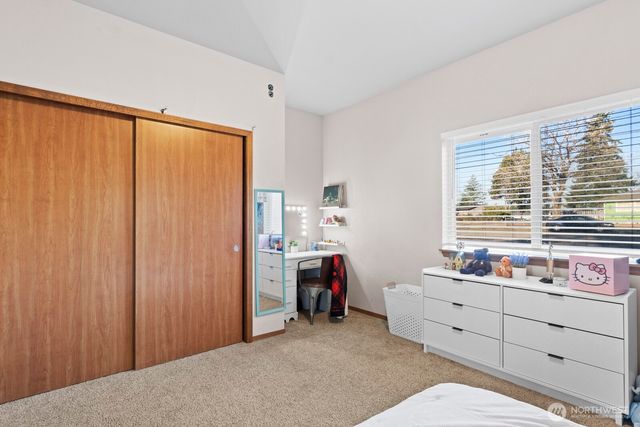 321 W H Street, Shelton, WA 98584