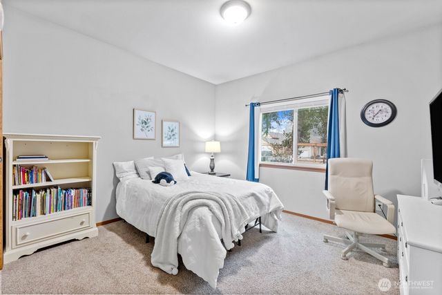 321 W H Street, Shelton, WA 98584