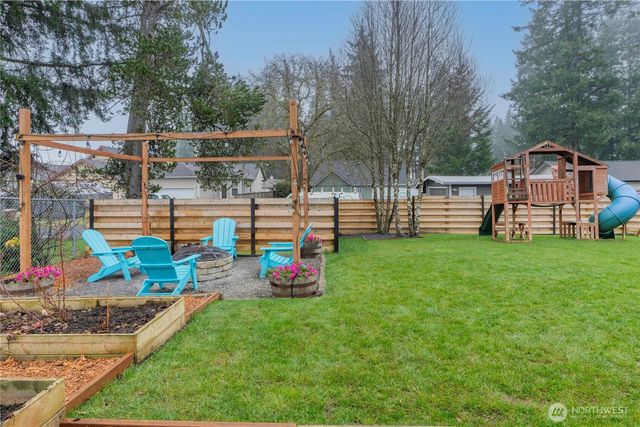 321 W H Street, Shelton, WA 98584