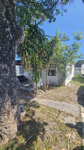 1950 Service Rd, Opa-locka, FL 33054