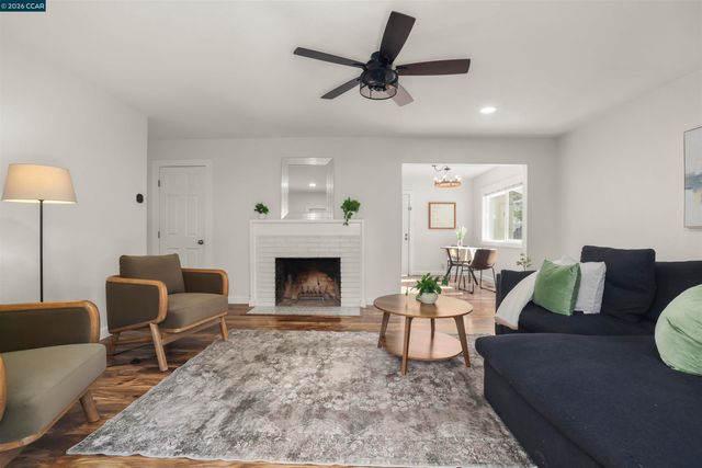 1346 Montana Dr, Concord, CA 94521