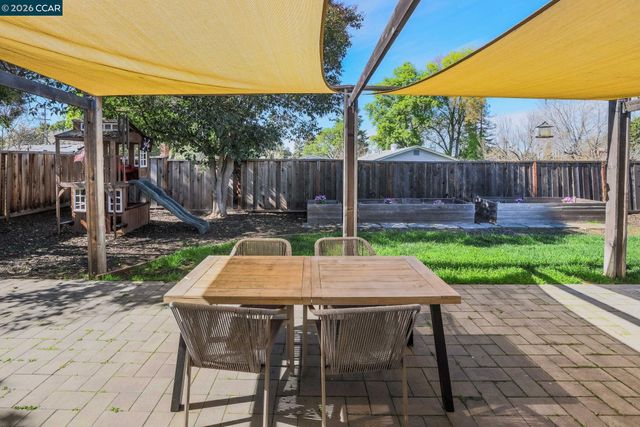 1346 Montana Dr, Concord, CA 94521