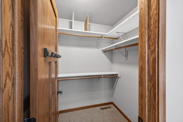 4201 Dodge Lane NE, Rochester, MN 55906