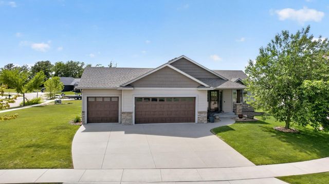 4201 Dodge Lane NE, Rochester, MN 55906