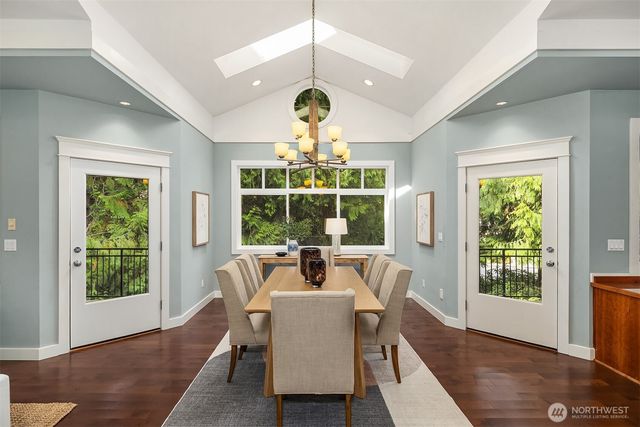 5245 Jung Frau Place NW, Issaquah, WA 98027
