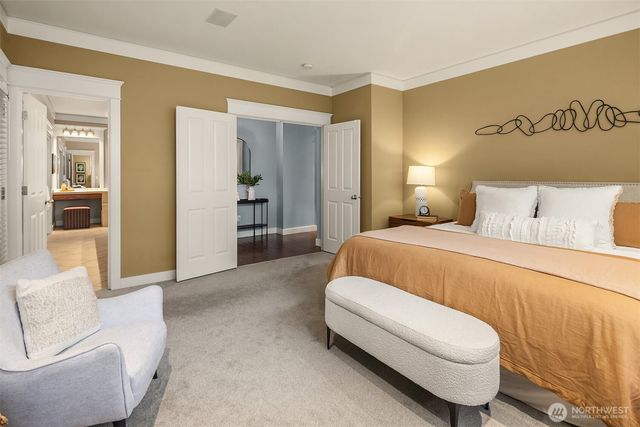5245 Jung Frau Place NW, Issaquah, WA 98027