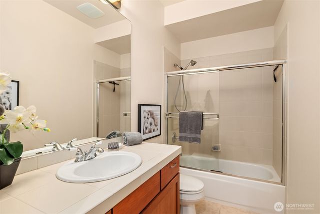 5245 Jung Frau Place NW, Issaquah, WA 98027