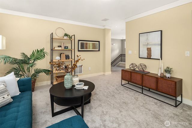 5245 Jung Frau Place NW, Issaquah, WA 98027