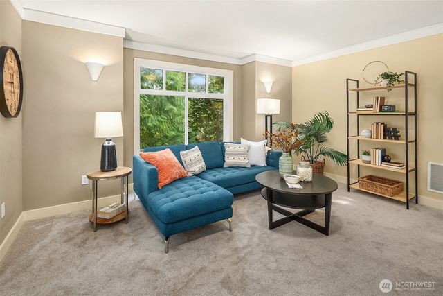 5245 Jung Frau Place NW, Issaquah, WA 98027