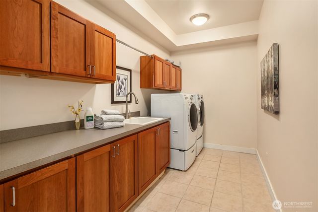 5245 Jung Frau Place NW, Issaquah, WA 98027