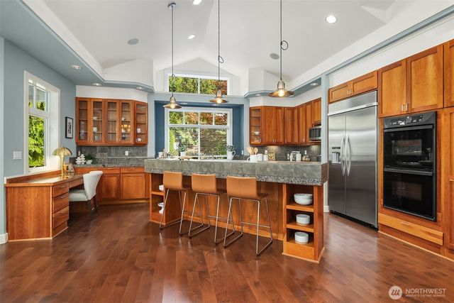 5245 Jung Frau Place NW, Issaquah, WA 98027