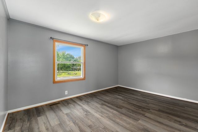 1001 S College St, Smithville, TN 37166