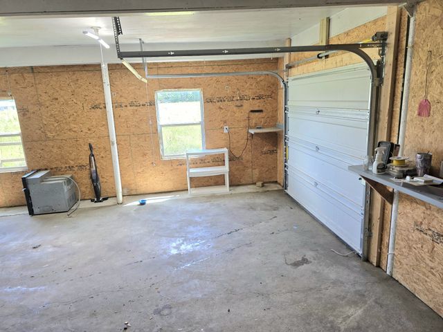1001 S College St, Smithville, TN 37166