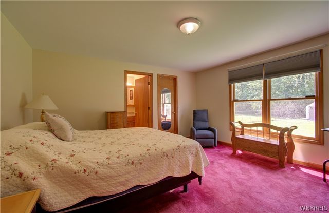 6510 Emily Lane, Lockport Town, NY 14094