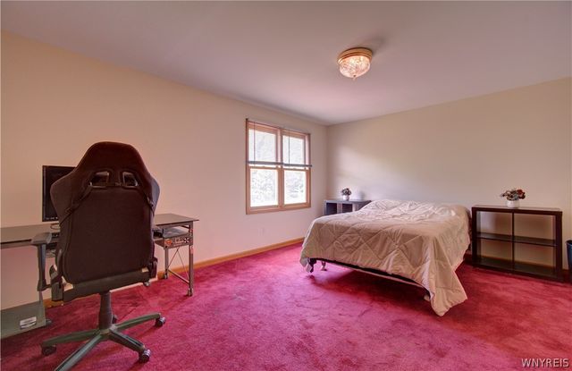 6510 Emily Lane, Lockport Town, NY 14094