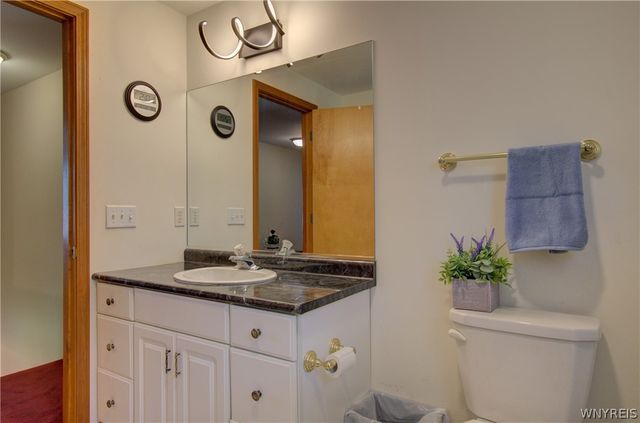 6510 Emily Lane, Lockport Town, NY 14094