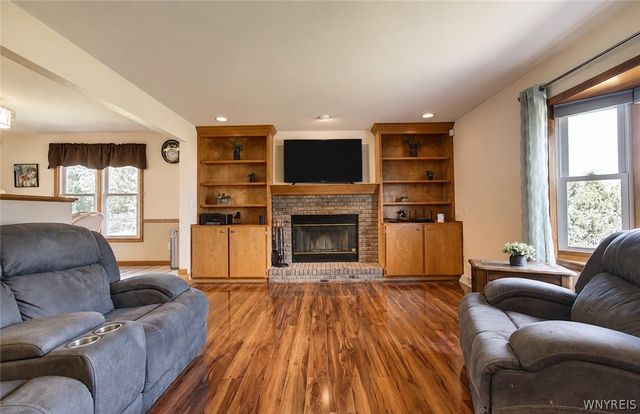 6510 Emily Lane, Lockport Town, NY 14094