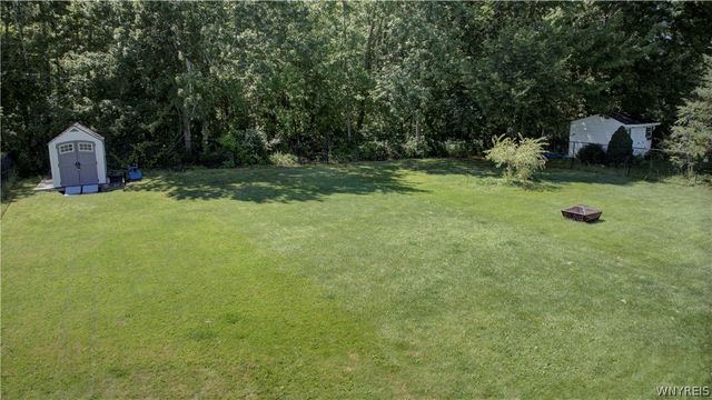 6510 Emily Lane, Lockport Town, NY 14094
