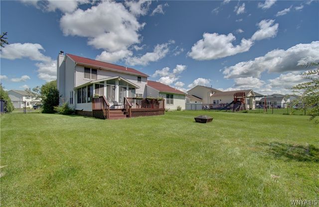 6510 Emily Lane, Lockport Town, NY 14094