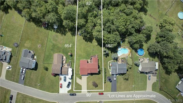 6510 Emily Lane, Lockport Town, NY 14094