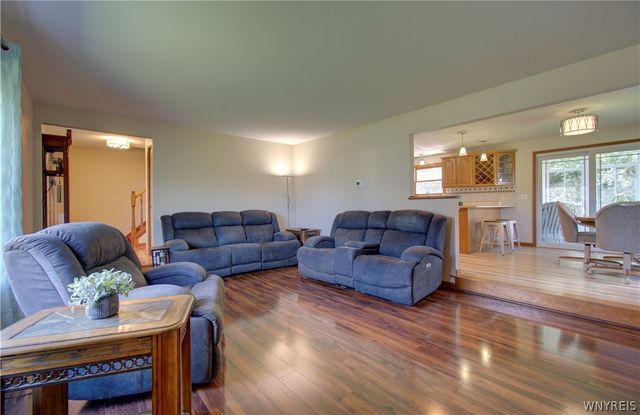 6510 Emily Lane, Lockport Town, NY 14094