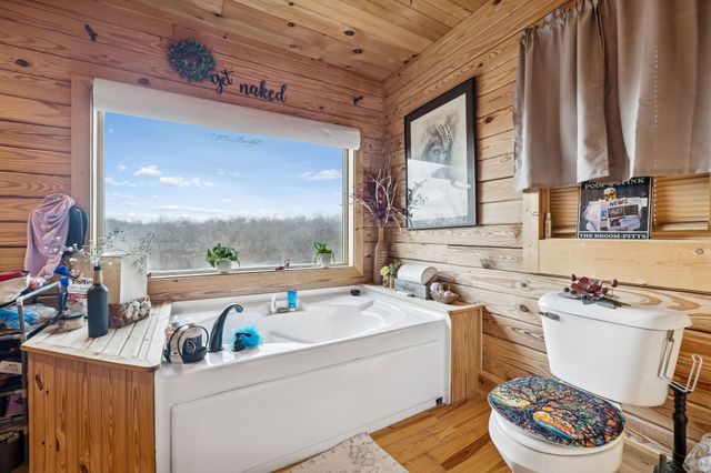 185 Blackhawk Ct, Waverly, TN 37185